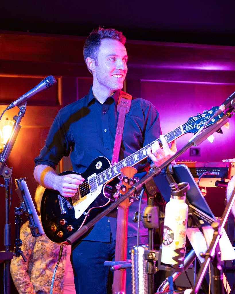 Craig Whitney performing at 118 North